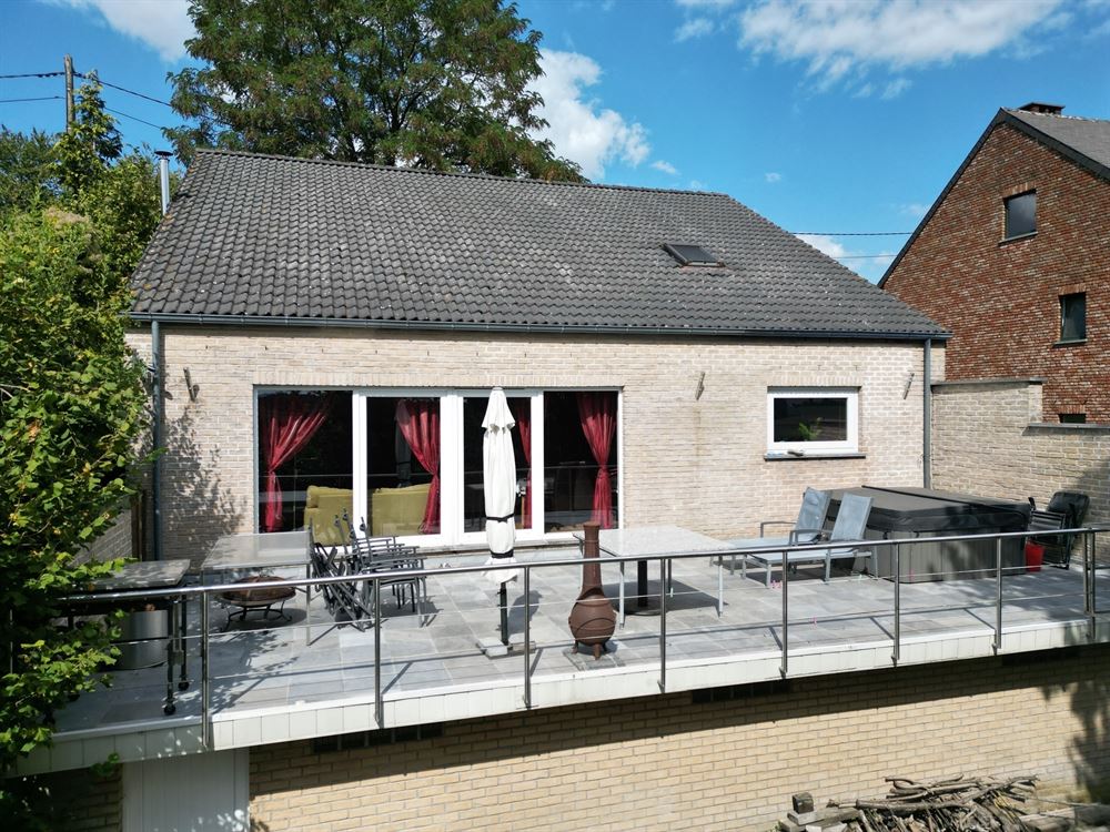 CHARMANTE VILLA AVEC VUE IMPRENABLE