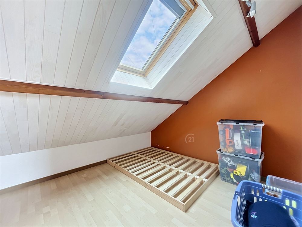 VILLA 4 CHAMBRES - VERANDA - GARAGE ET DEPENDANCE