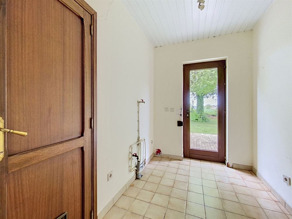 VILLA 3 CHAMBRES, GARAGE ET JARDIN