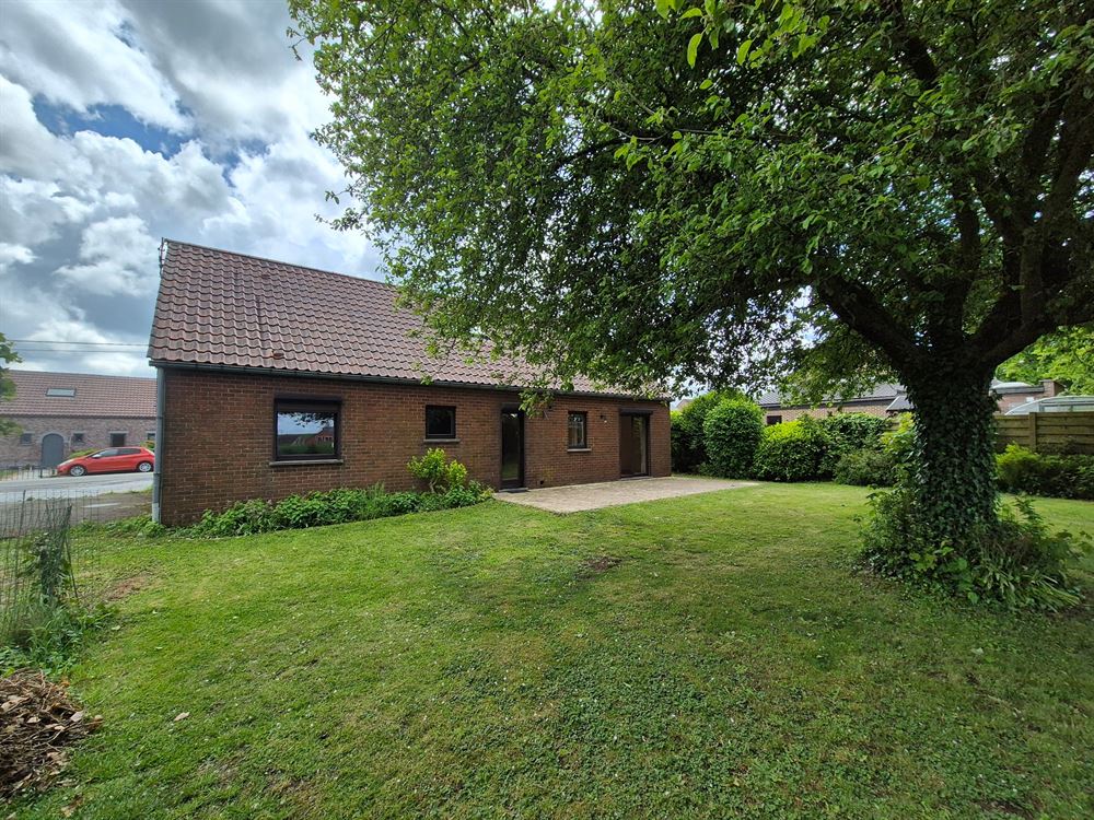 VILLA 3 CHAMBRES, GARAGE ET JARDIN