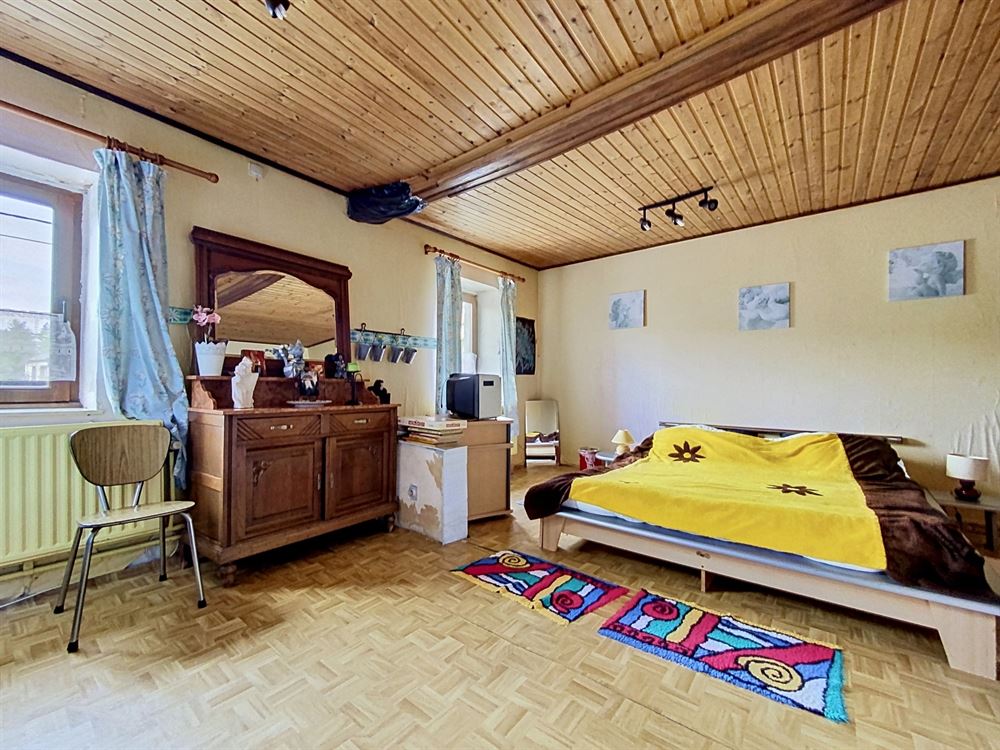MAISON DE CHARME EN PIERRE AU COEUR DU PAISIBLE VILLAGE DE FURNAUX
