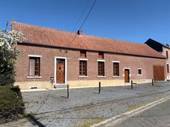 MAISON D'HABITATION
