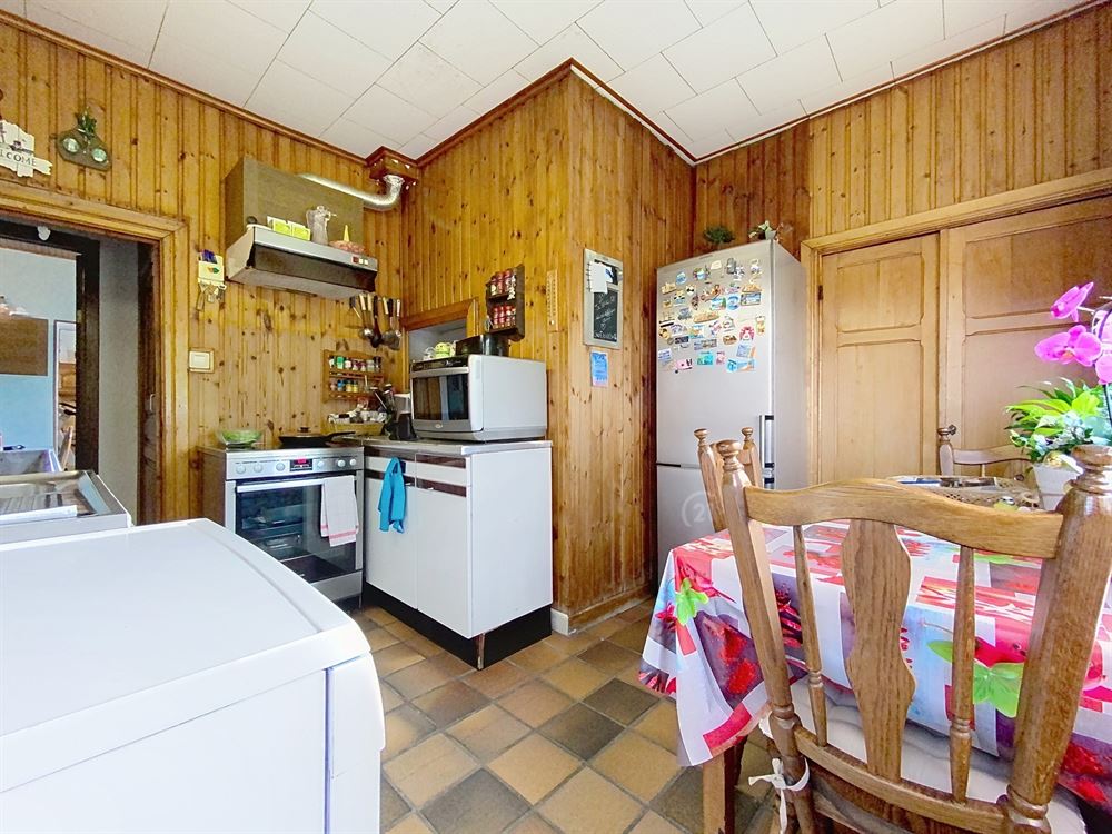 MAISON DE CHARME EN PIERRE AU COEUR DU PAISIBLE VILLAGE DE FURNAUX