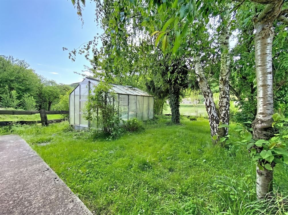 MAISON DE CHARME EN PIERRE AU COEUR DU PAISIBLE VILLAGE DE FURNAUX