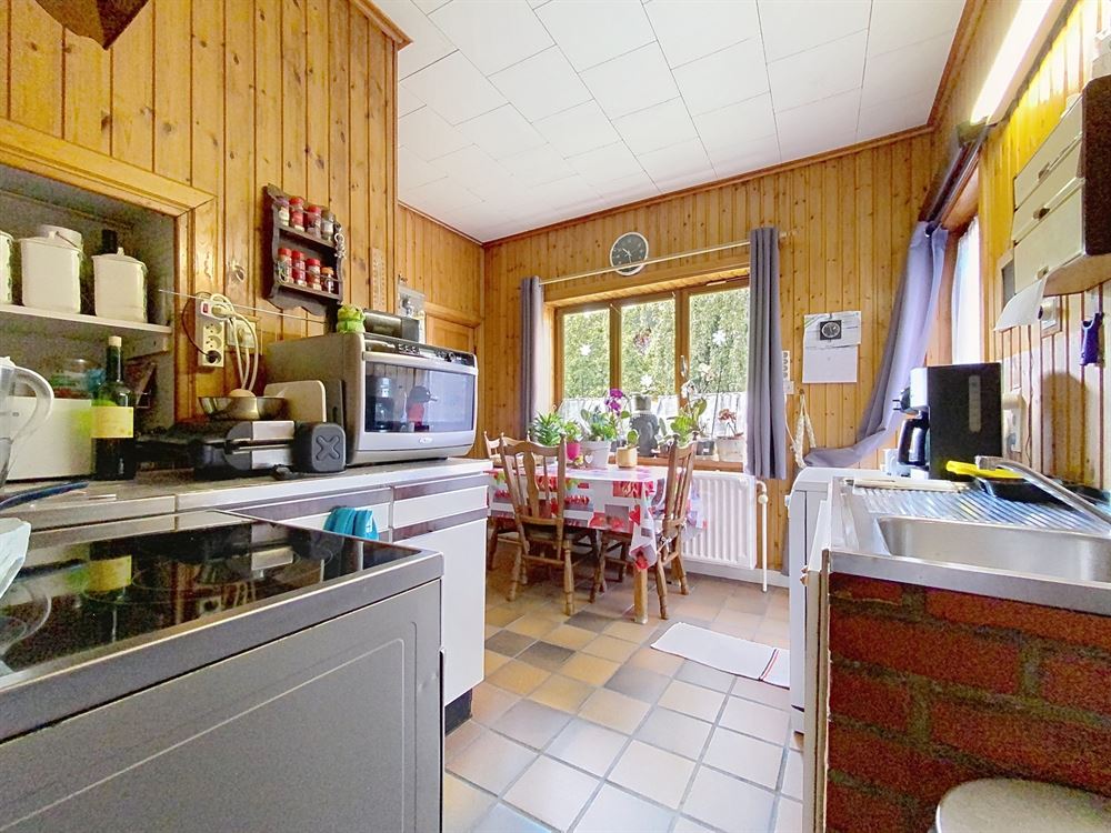 MAISON DE CHARME EN PIERRE AU COEUR DU PAISIBLE VILLAGE DE FURNAUX