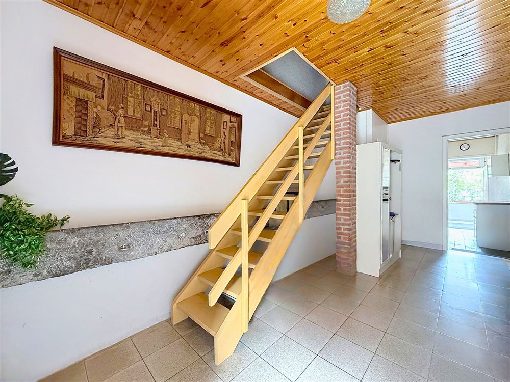 CHARMANTE MAISON DE VILLAGE - JARDIN - GARAGE