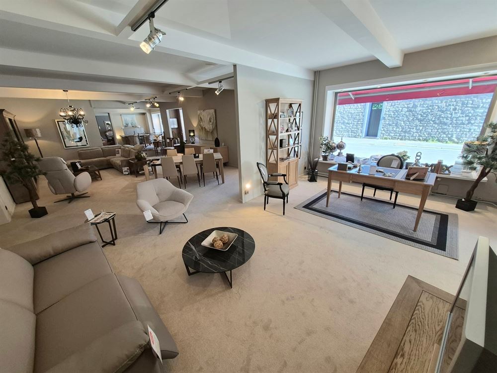 IMMEUBLE DE RAPPORT - COMMERCIAL