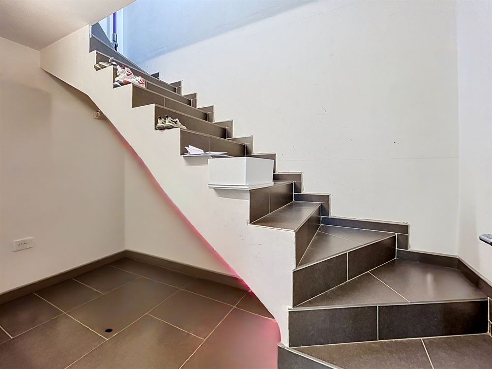MAISON - 4 CHAMBRES - JARDIN