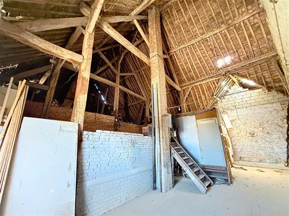 AUTHENTIQUE MAISON EN PIERRE BLEUE – JARDIN – GARAGE