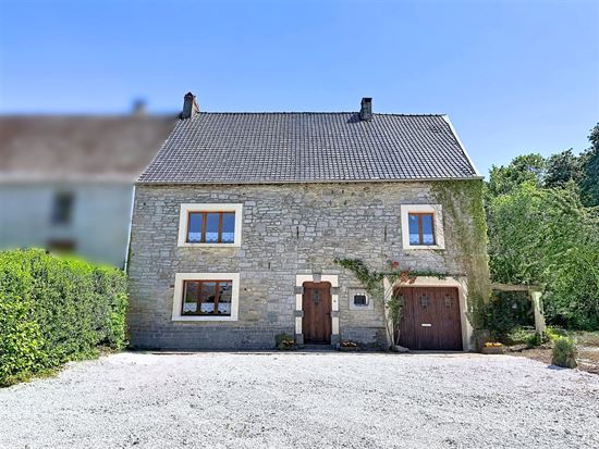 AUTHENTIQUE MAISON EN PIERRE BLEUE – JARDIN – GARAGE