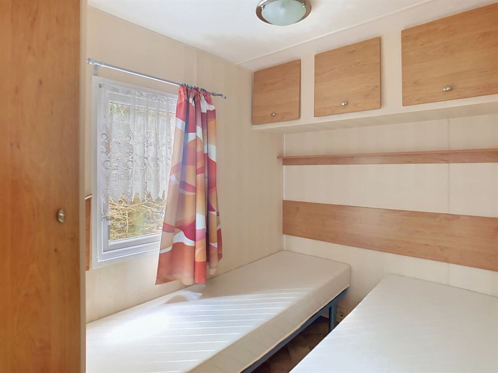 CARAVANE 2 CHAMBRES AVEC TERRAIN