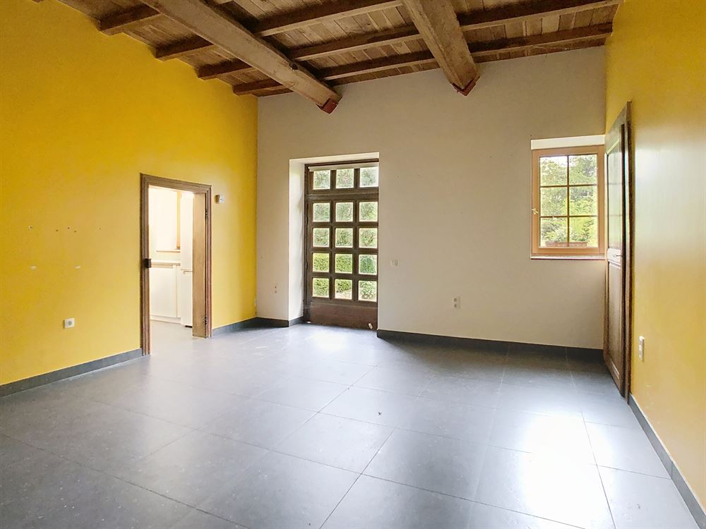 MAISON 3 FACADES3 CHAMBRES ET JARDIN