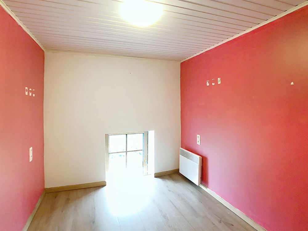 MAISON 3 FACADES3 CHAMBRES ET JARDIN