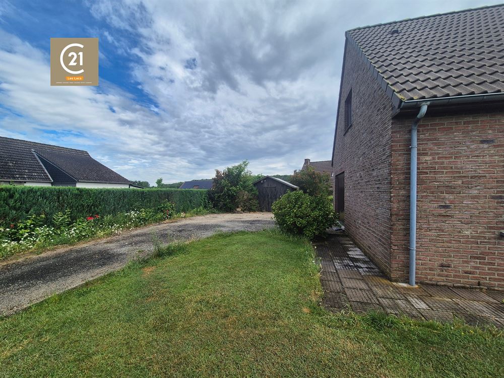 VILLA 2 CHAMBRES JARDIN ET GARAGE