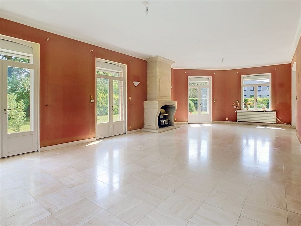 MAISON DE CARACTERE 4 CHAMBRES JARDIN DOUBLE GARAGE