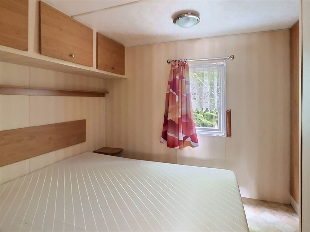 CARAVANE 2 CHAMBRES AVEC TERRAIN