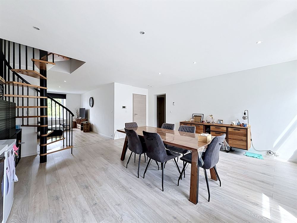 APPARTEMENT - 3 CHAMBRES - JARDIN
