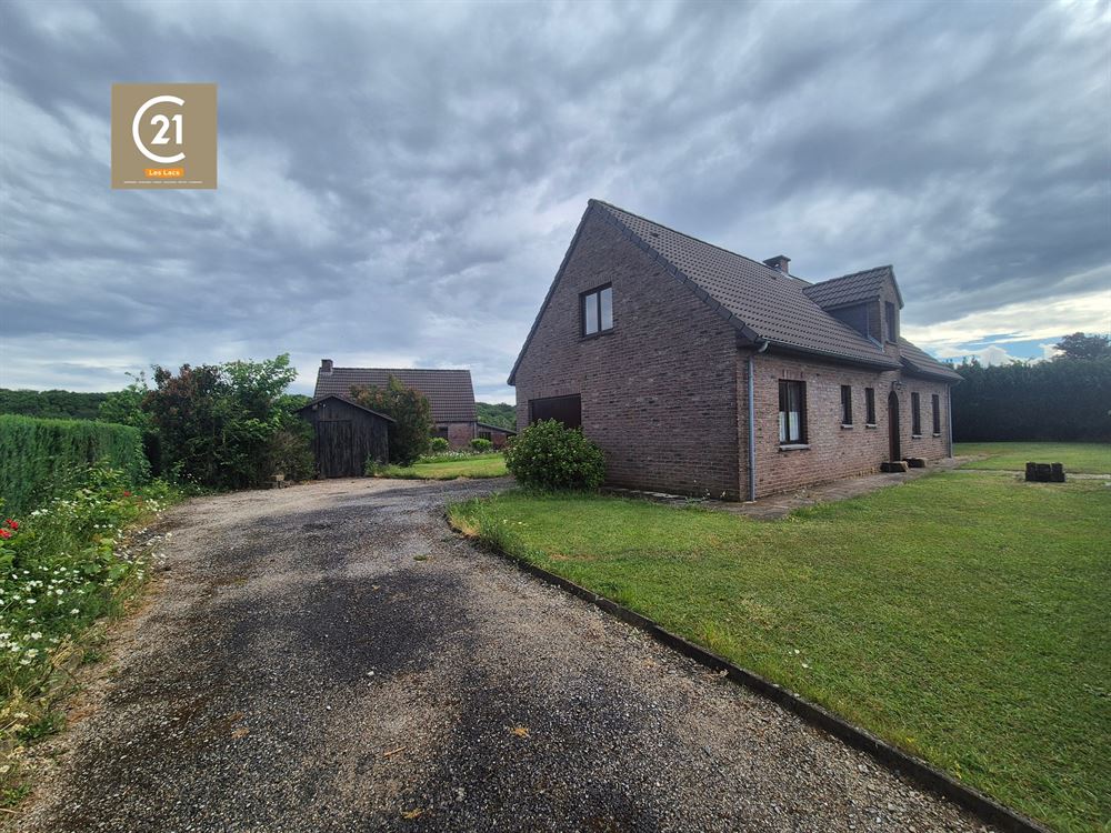 VILLA 2 CHAMBRES JARDIN ET GARAGE