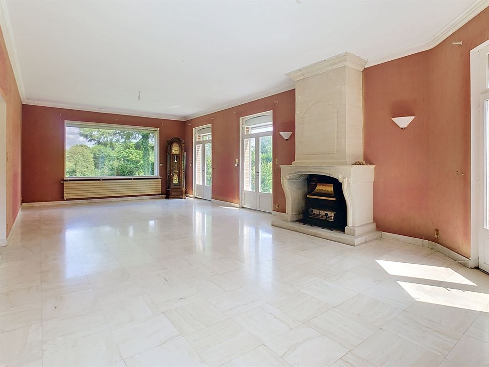 MAISON DE CARACTERE 4 CHAMBRES JARDIN DOUBLE GARAGE