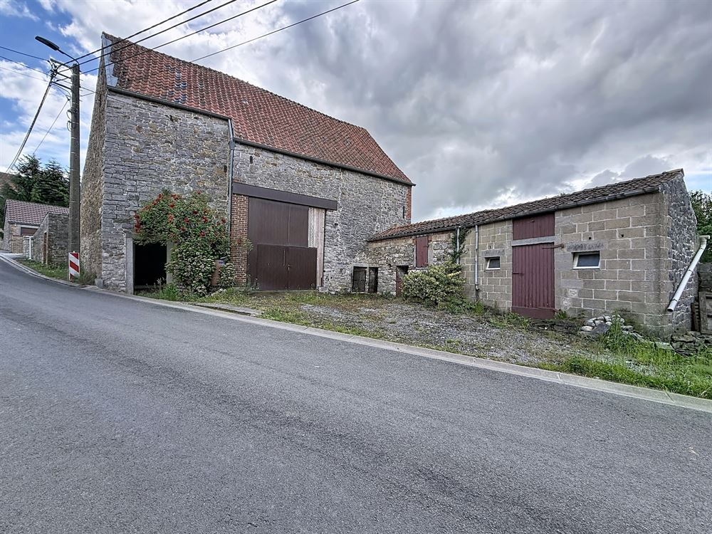 GRANGE DE 160M²