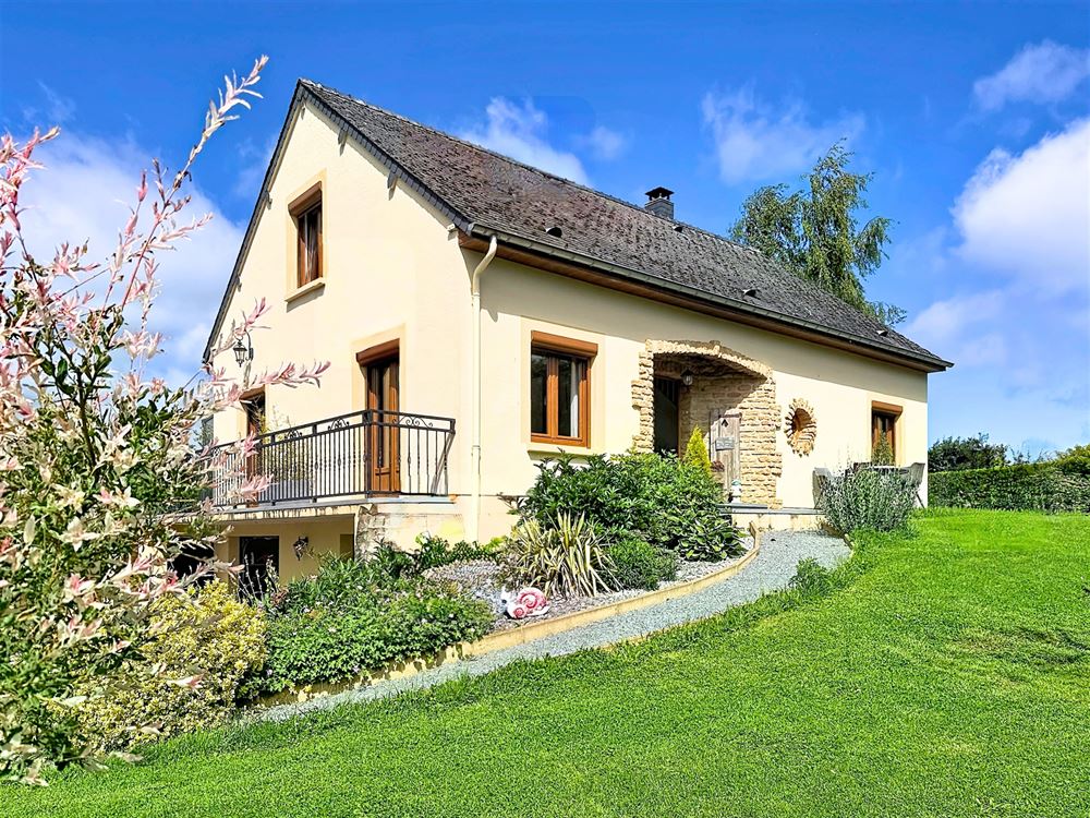 MAGNIFIQUE VILLA 3 CHAMBRES SUR 36 ARES – VÉRANDA - GARAGE