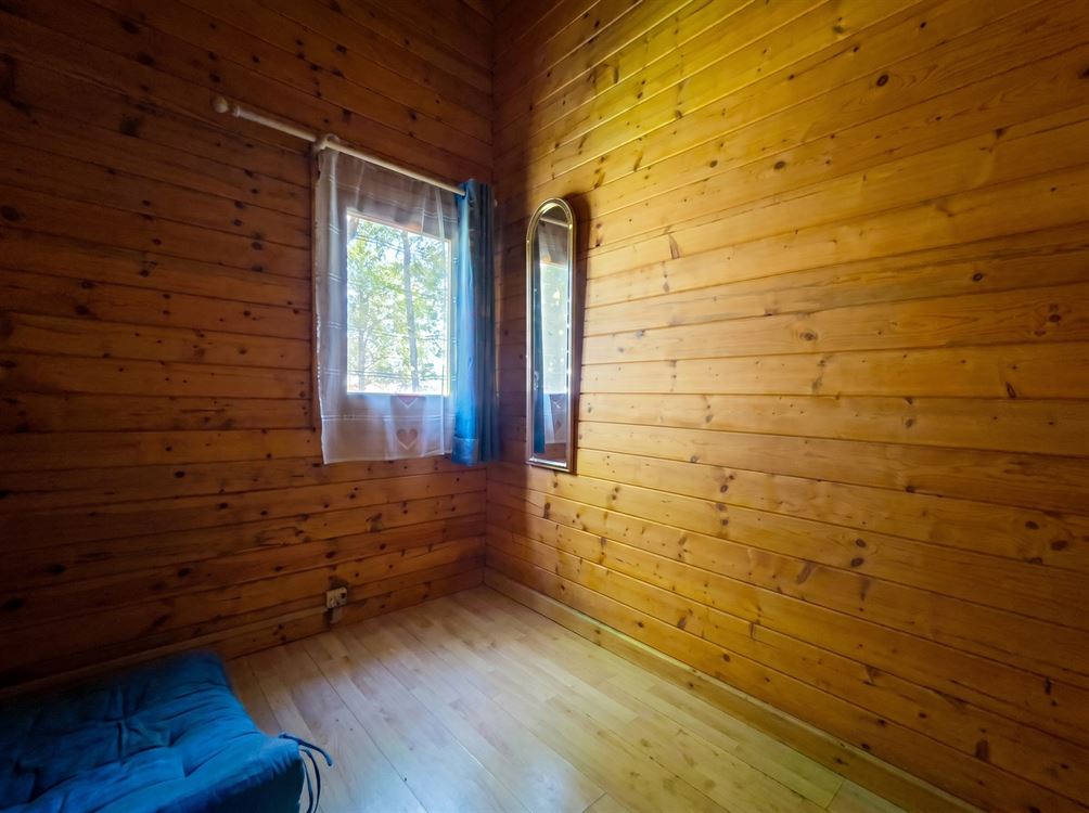 Chalet authentique niché dans un écrin de verdure