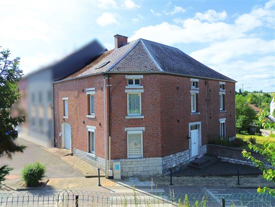 CHARMANTE MAISON DE VILLAGE – 3 CHAMBRES – JARDIN – GARAGE