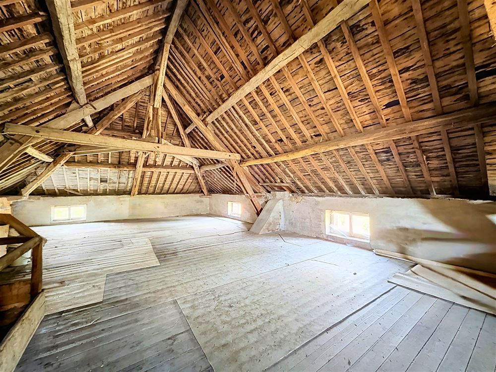 CHARMANTE MAISON DE VILLAGE – 3 CHAMBRES – JARDIN – GARAGE