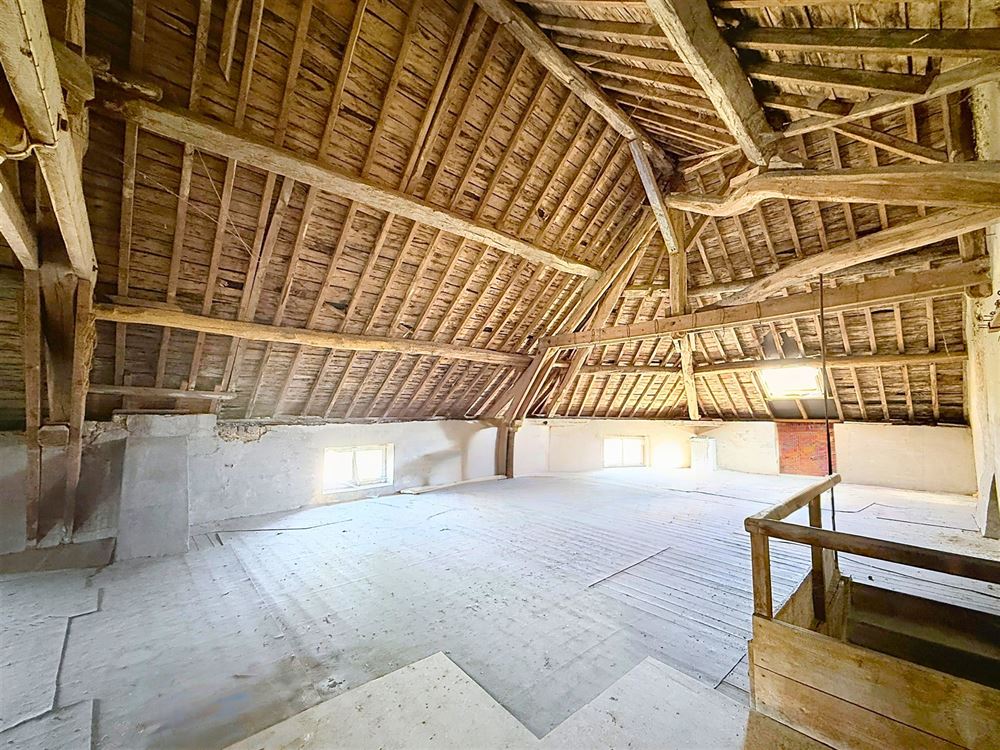 CHARMANTE MAISON DE VILLAGE – 3 CHAMBRES – JARDIN – GARAGE