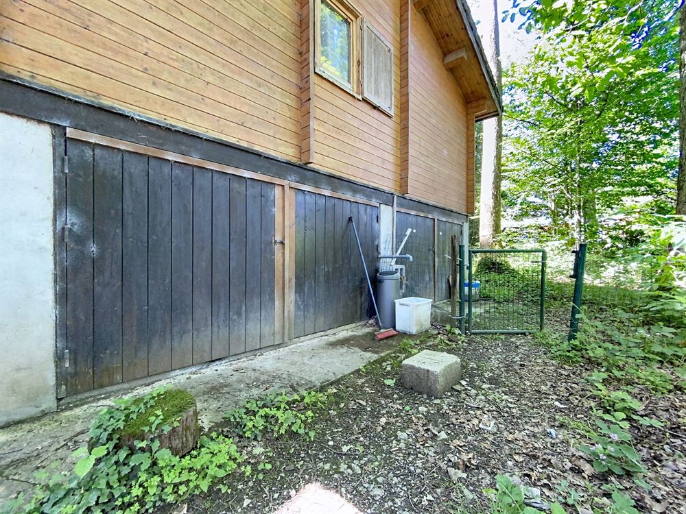 Chalet authentique niché dans un écrin de verdure