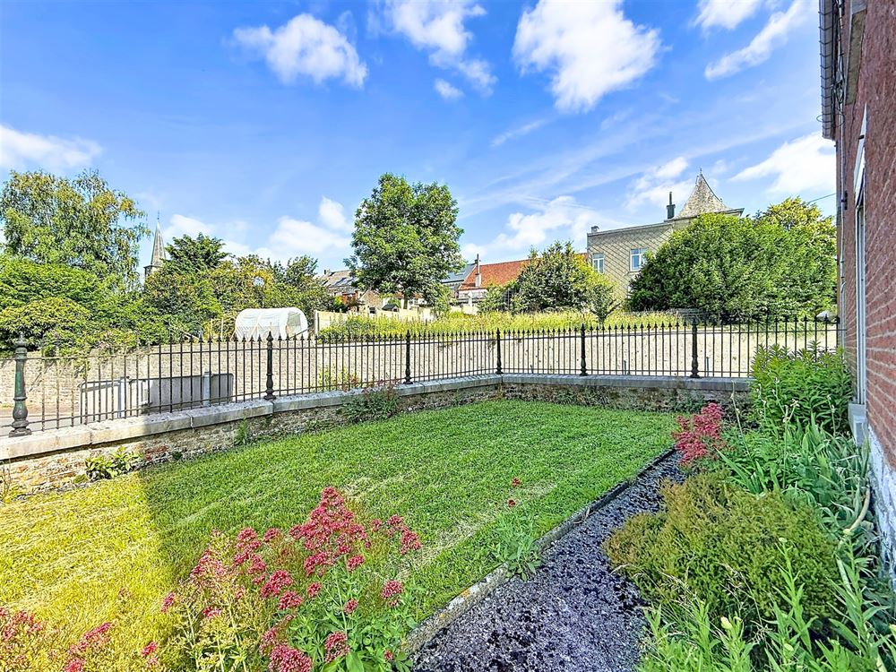 CHARMANTE MAISON DE VILLAGE – 3 CHAMBRES – JARDIN – GARAGE