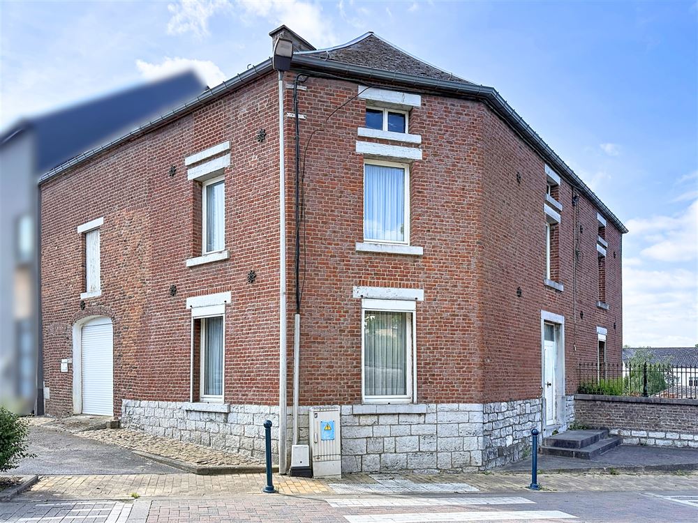 CHARMANTE MAISON DE VILLAGE – 3 CHAMBRES – JARDIN – GARAGE
