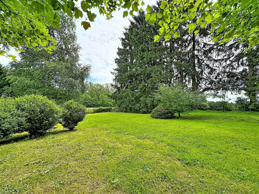 AUTHENTIQUE MAISON DE CAMPAGNE – 4 CHAMBRES – 28,43 ARES