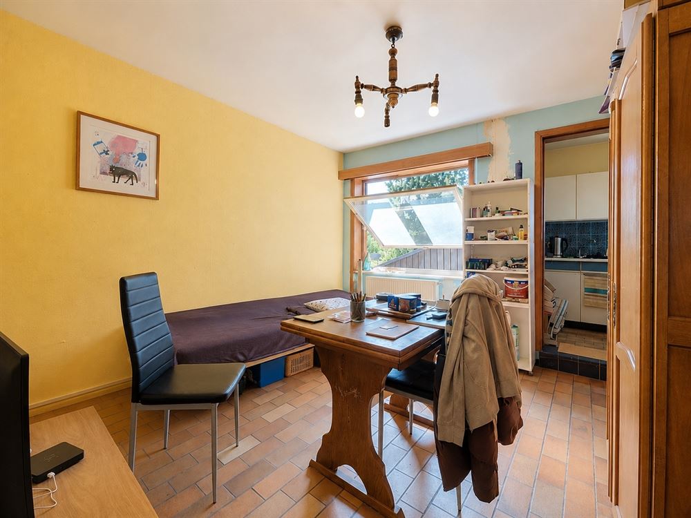 IMMEUBLE DE RAPPORT - COMMERCE - 2 APPARTEMENTS - 2 STUDIOS
