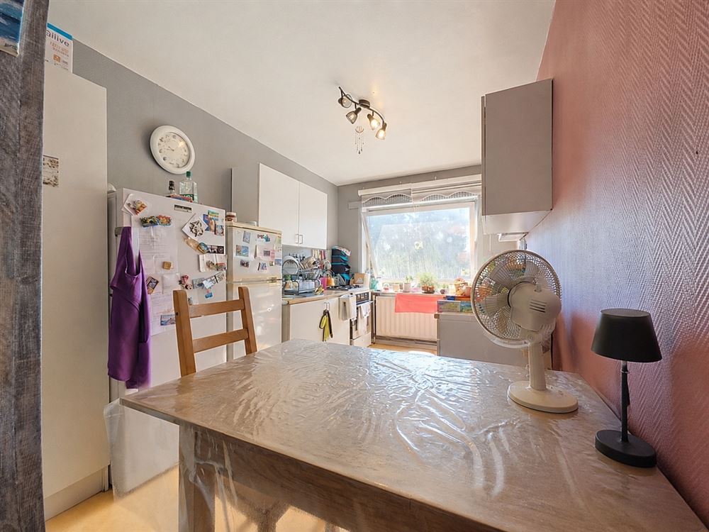 IMMEUBLE DE RAPPORT - COMMERCE - 2 APPARTEMENTS - 2 STUDIOS