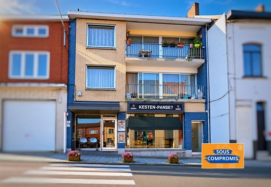IMMEUBLE DE RAPPORT - COMMERCE - 2 APPARTEMENTS - 2 STUDIOS
