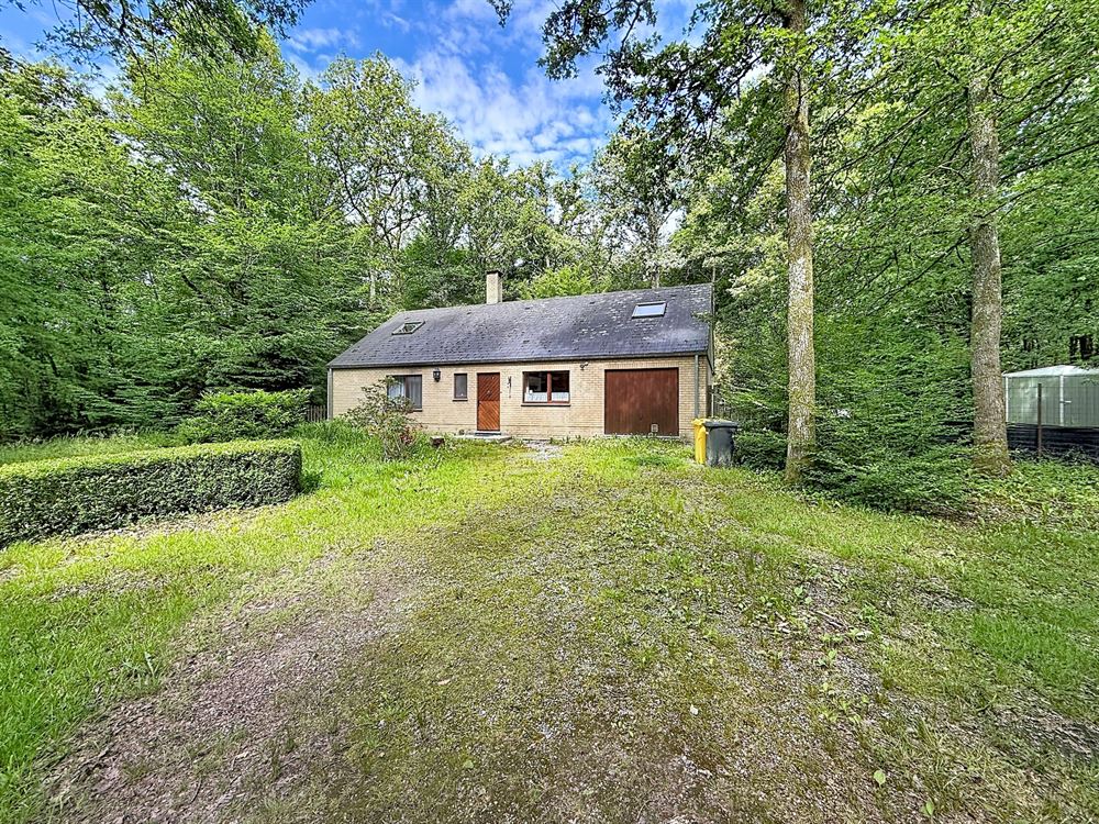 SUPERBE MAISON 4F DANS UN DOMAINE