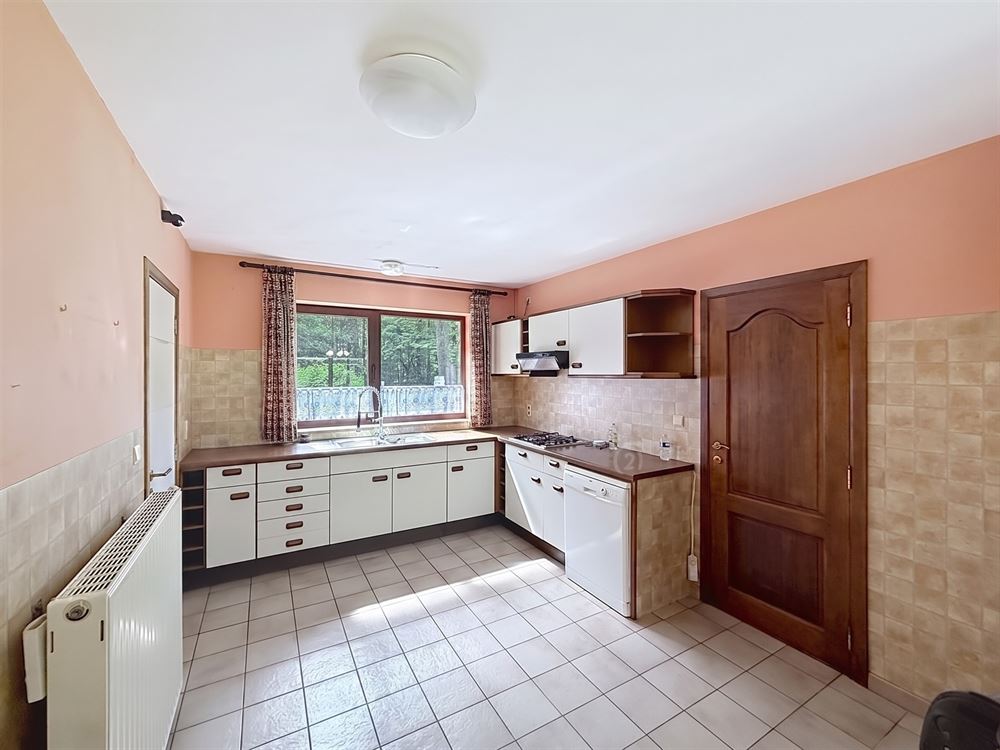 SUPERBE MAISON 4F DANS UN DOMAINE