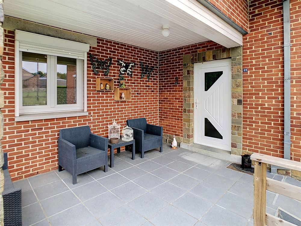 VILLA 3 CHAMBRES + BUREAU AVEC GARAGE ET JARDIN