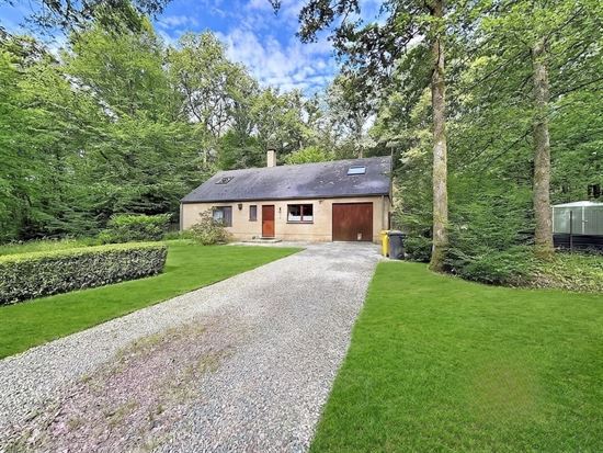 SUPERBE MAISON 4F DANS UN DOMAINE