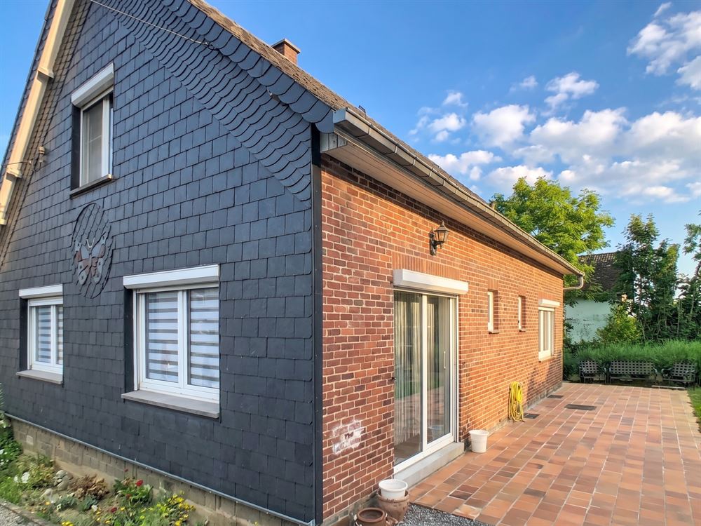 VILLA 3 CHAMBRES + BUREAU AVEC GARAGE ET JARDIN