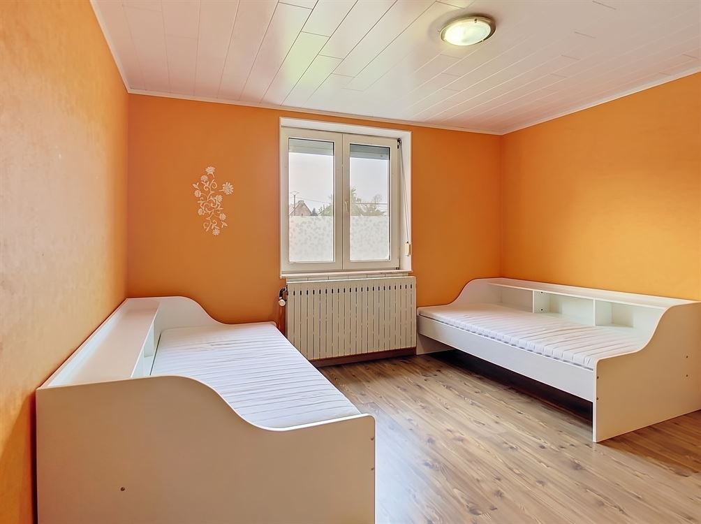 VILLA 3 CHAMBRES + BUREAU AVEC GARAGE ET JARDIN