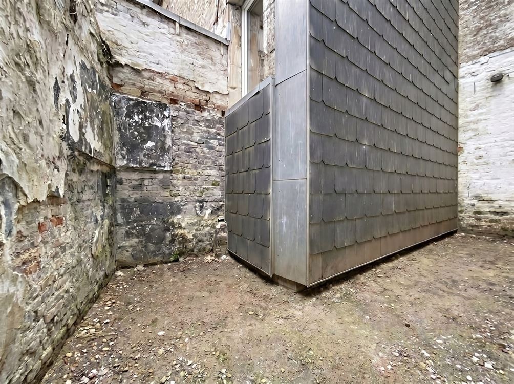 MAISON DE VILLE AVEC POTENTIEL