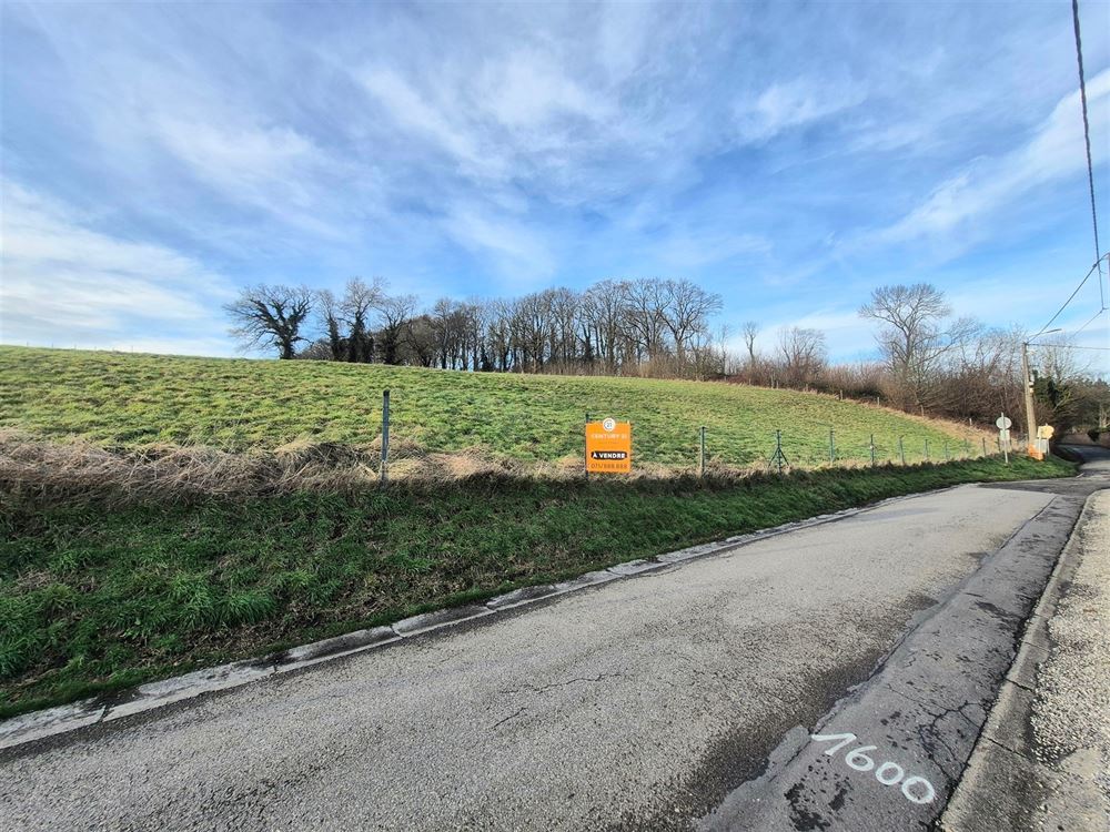 Presles – Terrain à bâtir de 21a 49ca