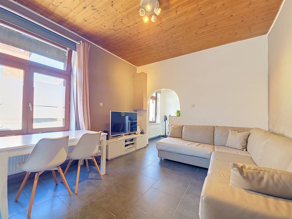JOLIE MAISON - 3 CHAMBRES - PEB D - CE CONFORME