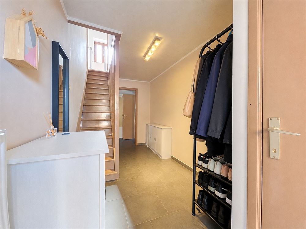 JOLIE MAISON - 3 CHAMBRES - PEB D - CE CONFORME
