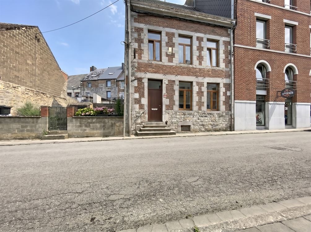 MAISON DE VILLE AVEC POTENTIEL