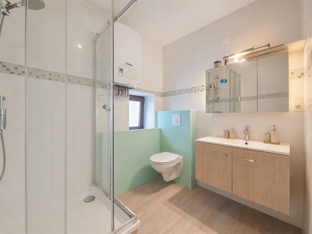 JOLIE MAISON - 3 CHAMBRES - PEB D - CE CONFORME