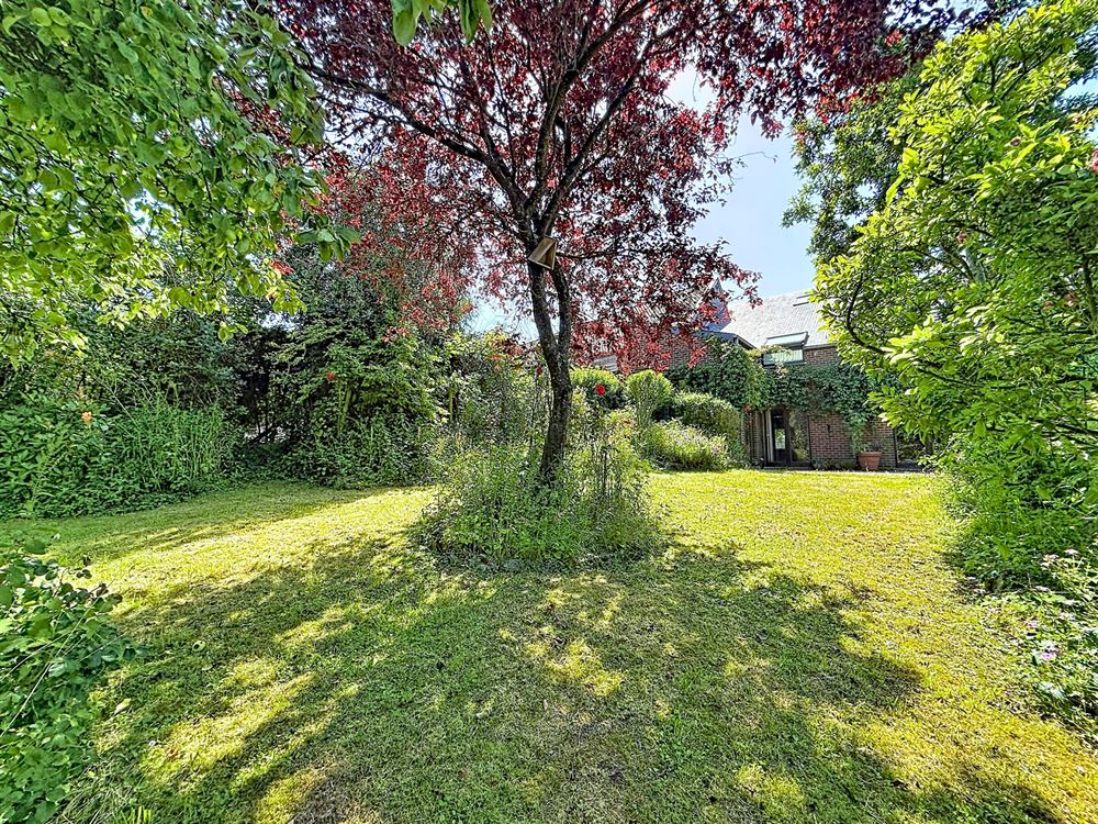 SUPERBE MAISON 6 CHAMBRES – JARDIN ARBORÉ – GARAGE