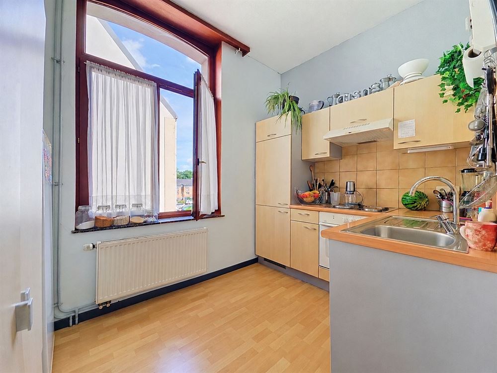 MAGNIFIQUE IMMEUBLE DE RAPPORT - COMMERCE + APPARTEMENT 162.5 M²